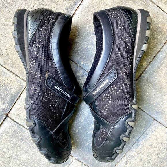 Skechers Womens SN 21406 Black Athletic Shoes Leather Round Toe Comfort Size 7 - Picture 1 of 11